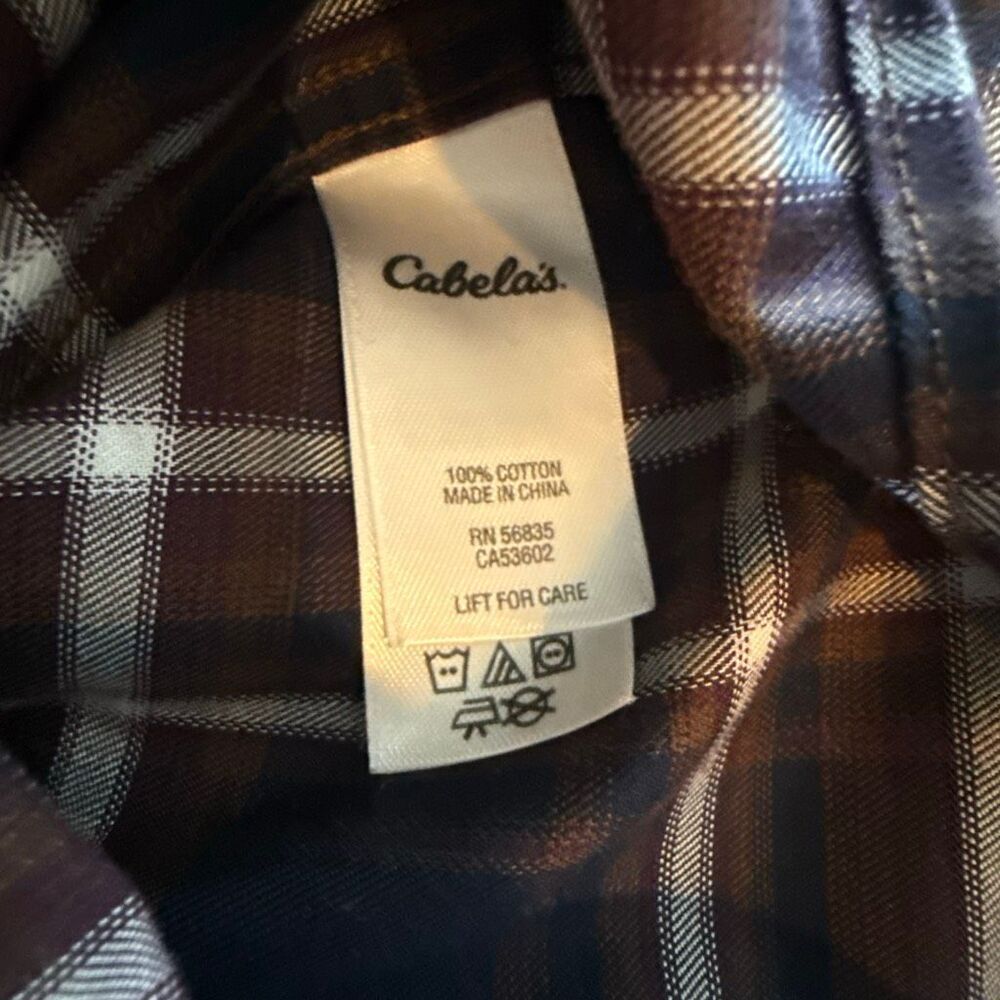 Cabela's Men’s Long Sleeve Blue Brown White Plaid Button Down Shirt Size Medium - Picture 6 of 6